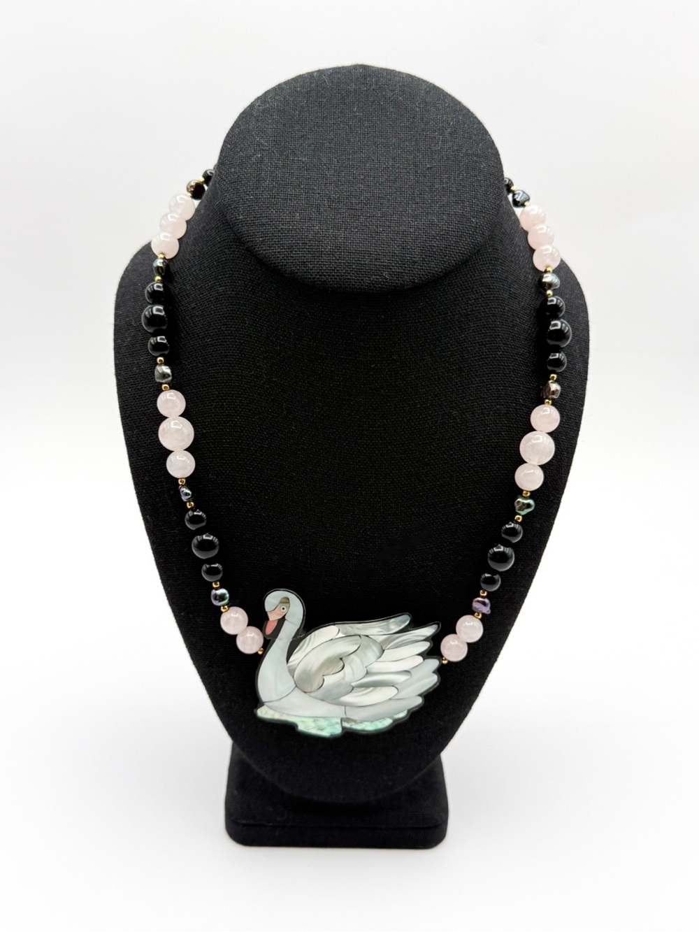 🦢 Lee Sands 🦢 Swan MOP Shell Inlay Pendant Pink and Black Beaded Necklace - Picture 8 of 10